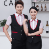 Đồng phục nhà hàng Âu áo kẻ đỏ phối gile đen viền đỏ