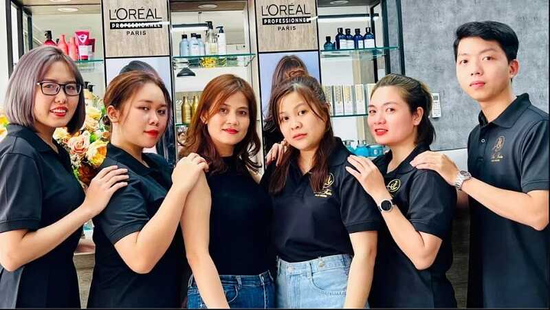 Mẫu đồng phục salon tóc áo polo