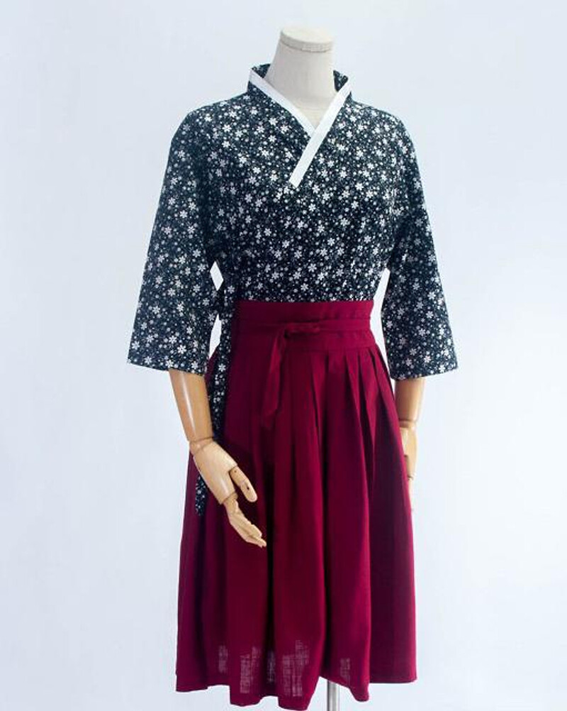 Đồng phục nhà hàng Hàn Quốc Hanbok cách tân