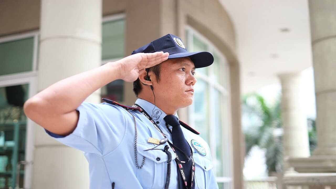 mũ cho nhân viên bảo vệ