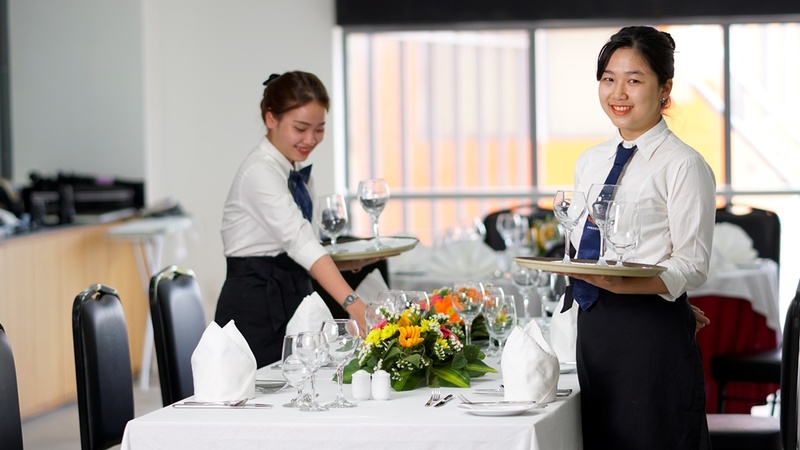quy định đồng phục khách sạn