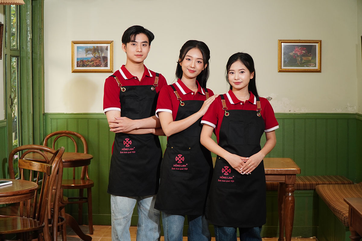 Mẫu tạp dề nhân viên phục vụ thiết kế gọn gàng tiện lợi