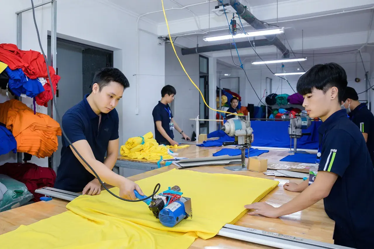 Hình ảnh xưởng may Handy Uni