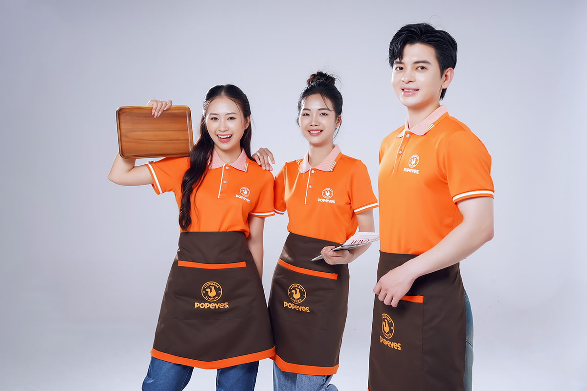 Combo áo thun + tạp dề đồng phục quán cà phê