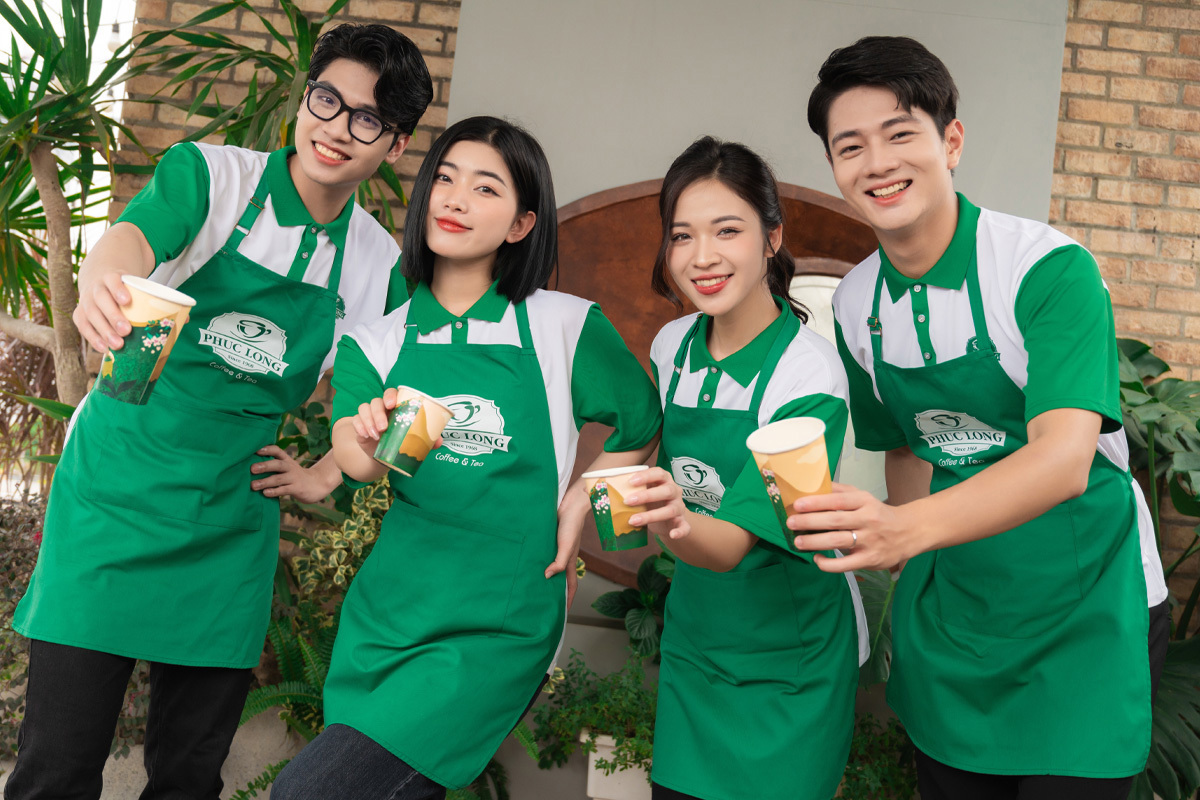 Tạp dề yếm – Che chắn tốt, chuyên nghiệp