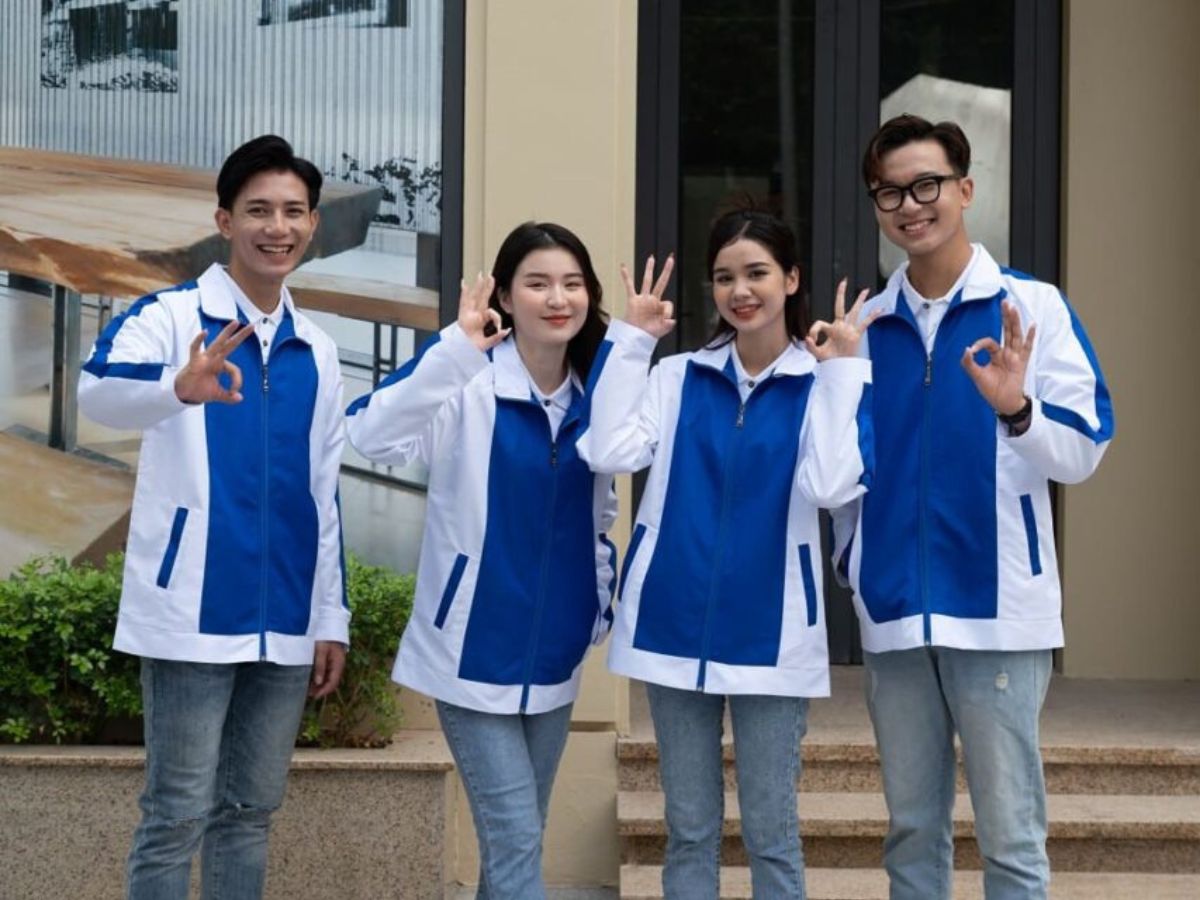 Áo khoác đồng phục nam giúp nhận diện thương hiệu rất hiệu quả