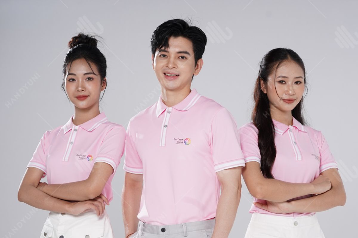 Mẫu áo thun đồng phục có cổ cao cấp giúp doanh nghiệp xây dựng hình ảnh chuyên nghiệp, đồng bộ và chỉn chu hơn
