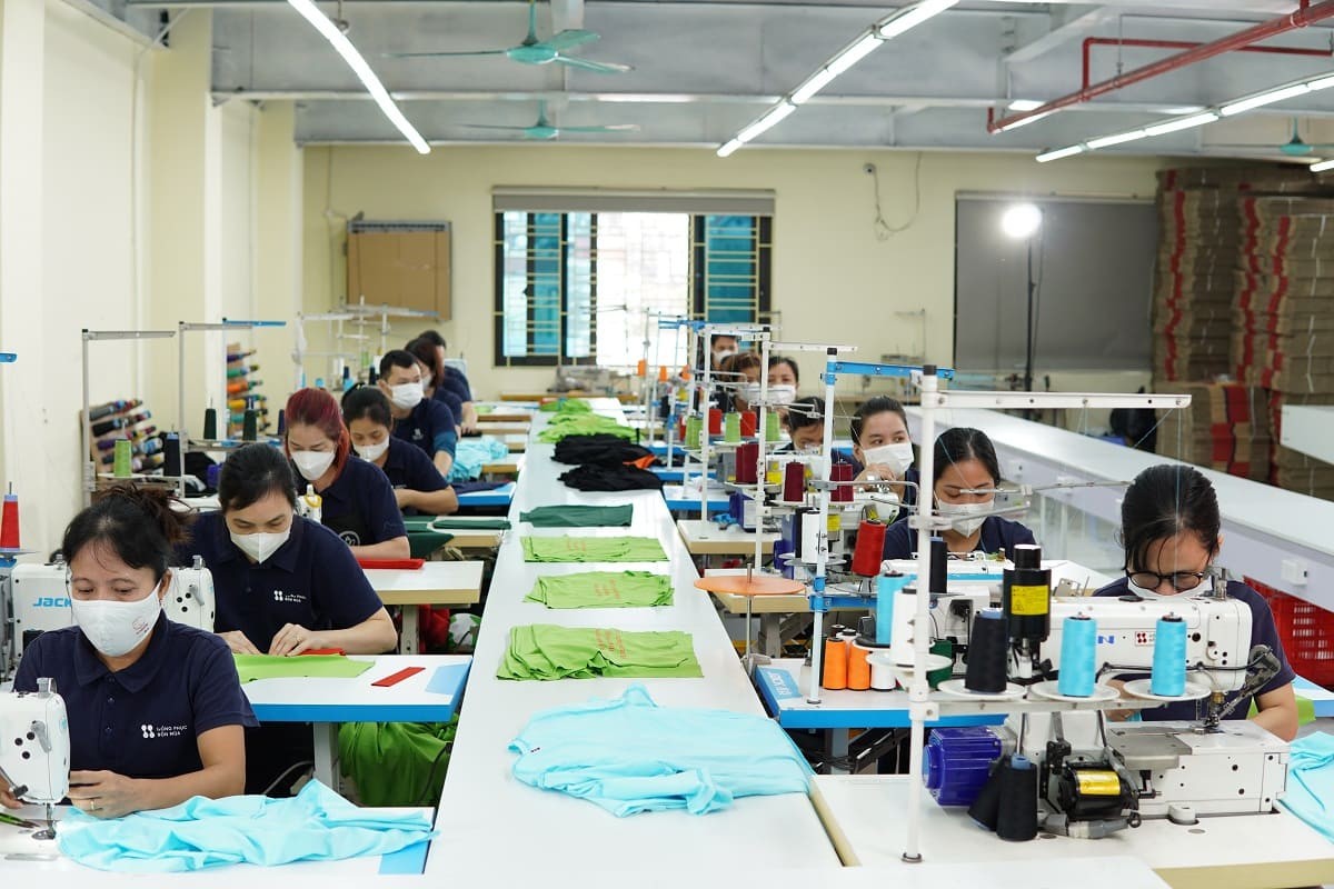 Handy Uni là đơn vị uy tín cung cấp dịch vụ thiết kế và may đồng phục theo yêu cầu