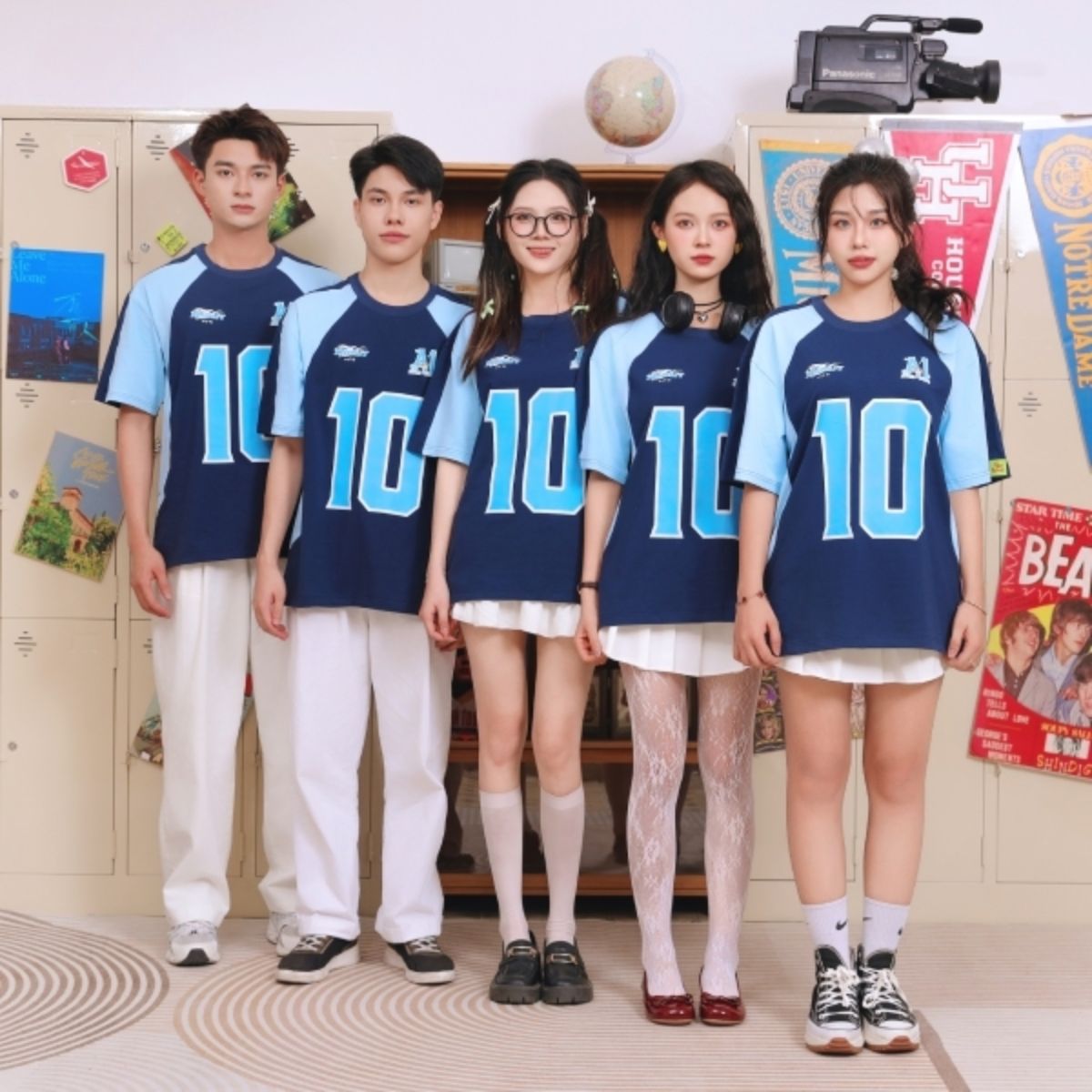 Phông cổ tròn basic và oversize dễ mặc, trẻ trung