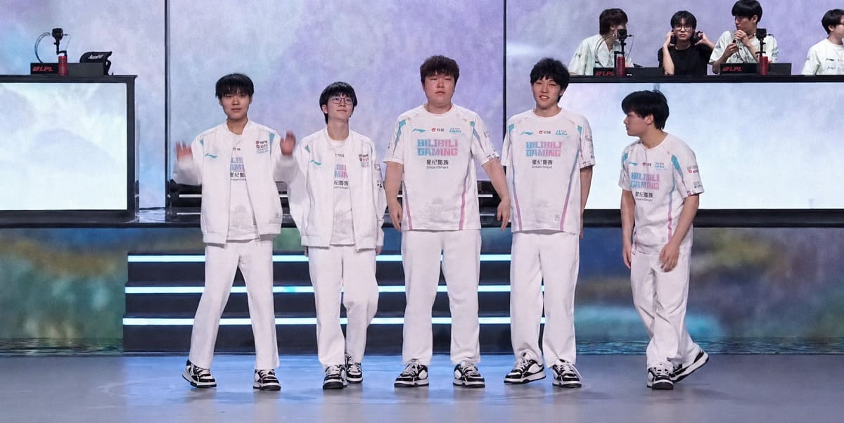 Set đồng phục eSport trọn gói phù hợp với đội tuyển chuyên nghiệp