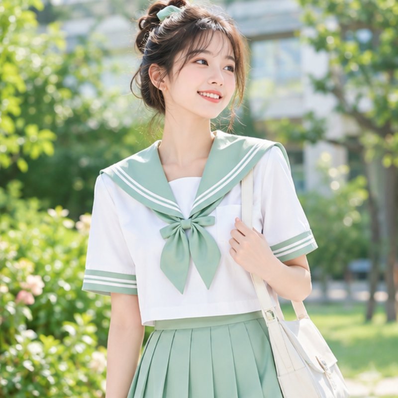 Thiết kế xanh mint tạo cảm giác tươi sáng và trẻ trung cho người mặc